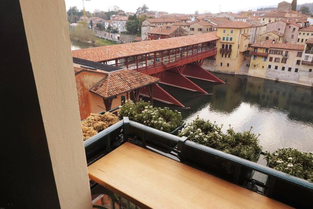 Apartamento Palladio Bridge Penthouse Bassano del Grappa Exterior foto